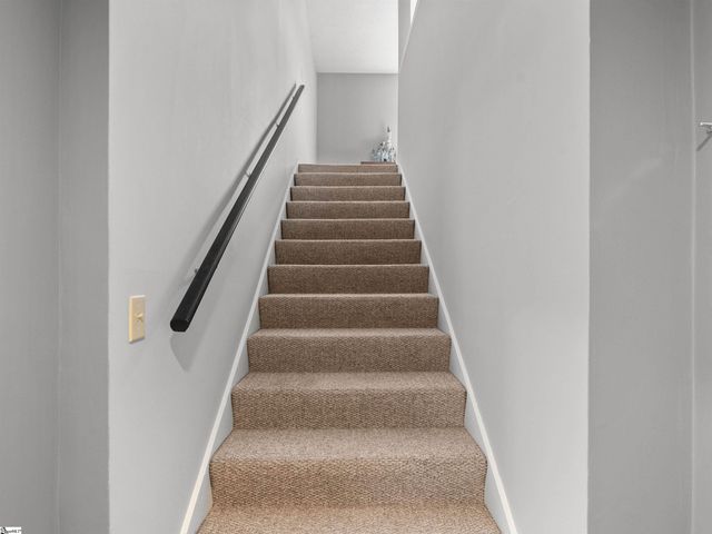 10300 Reidville Road, Greer, SC 29651