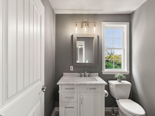 10300 Reidville Road, Greer, SC 29651