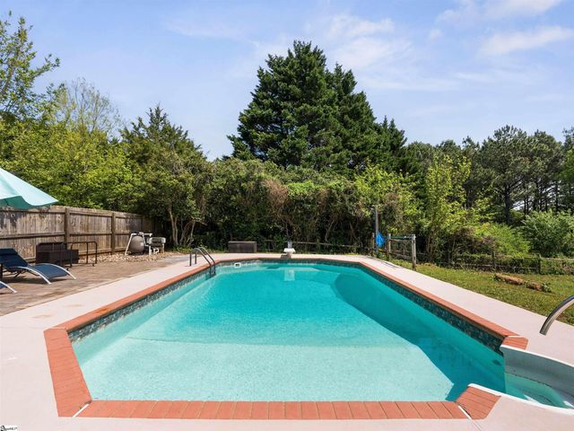 10300 Reidville Road, Greer, SC 29651