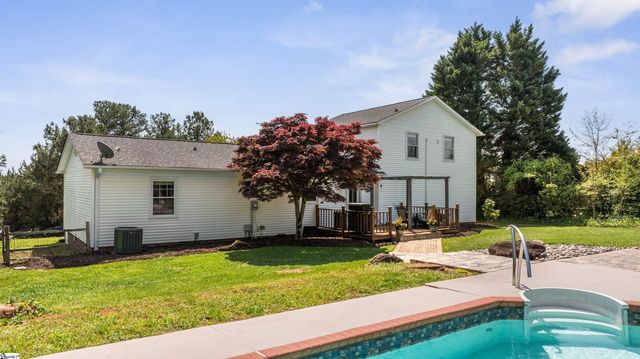 10300 Reidville Road, Greer, SC 29651