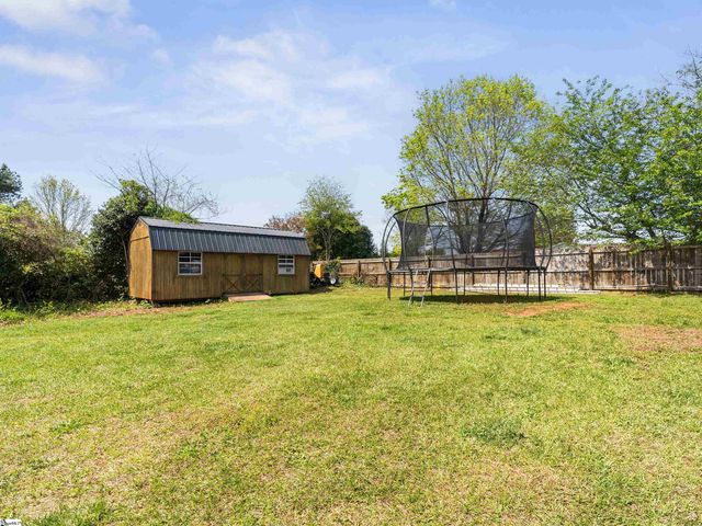 10300 Reidville Road, Greer, SC 29651