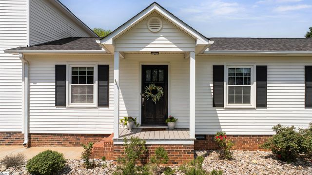 10300 Reidville Road, Greer, SC 29651