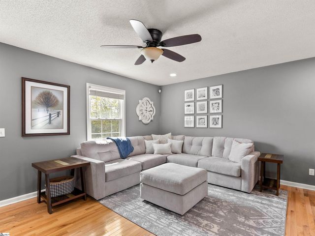 10300 Reidville Road, Greer, SC 29651