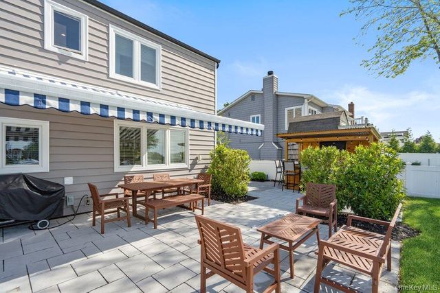 159 Driftwood Drive, West Islip, NY 11795