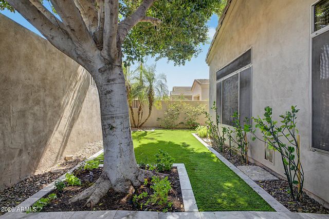 3901 E CARTER Drive, Phoenix, AZ 85042