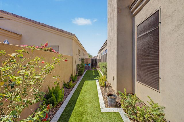 3901 E CARTER Drive, Phoenix, AZ 85042