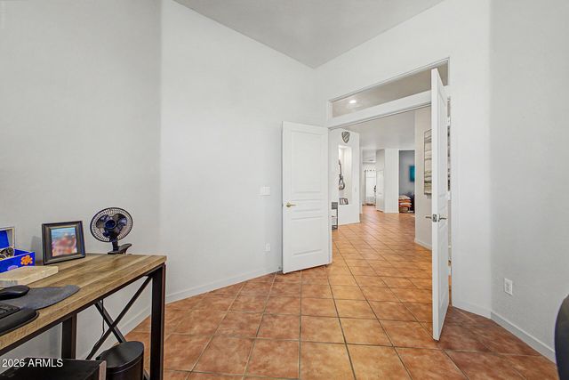 3901 E CARTER Drive, Phoenix, AZ 85042