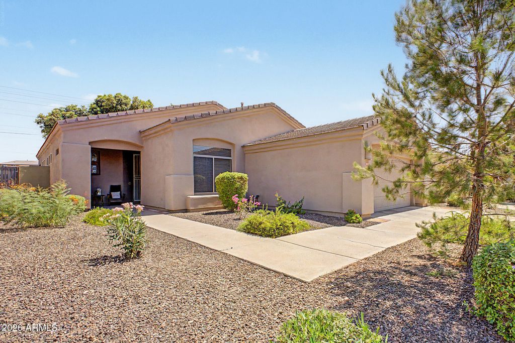 3901 E CARTER Drive, Phoenix, AZ 85042 — photo 2