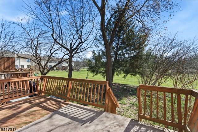 23 Manchester Rd, Raritan Twp., NJ 08822