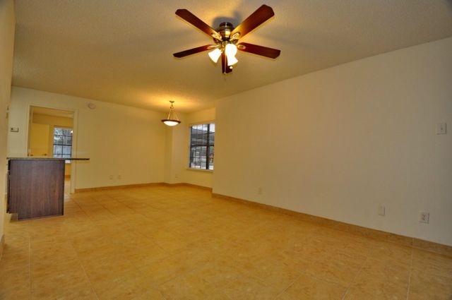 6910 Skillman Street 1008, Dallas, TX 75231