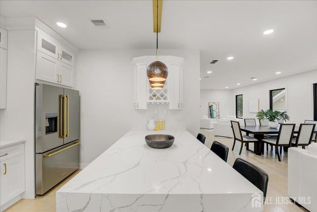 29 Lake Street, Jamesburg, NJ 08831