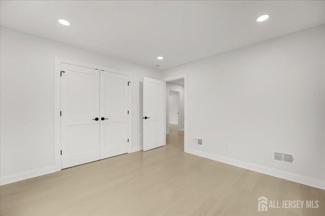 29 Lake Street, Jamesburg, NJ 08831