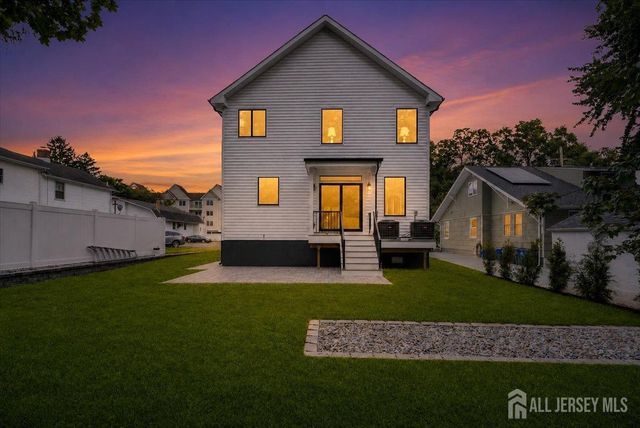 29 Lake Street, Jamesburg, NJ 08831