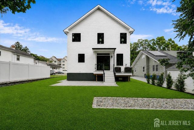 29 Lake Street, Jamesburg, NJ 08831