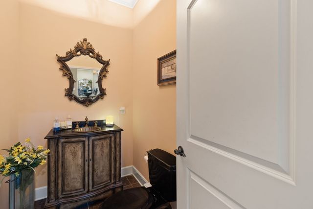 8288 Guthrie Rd, Cross Plains, TN 37049