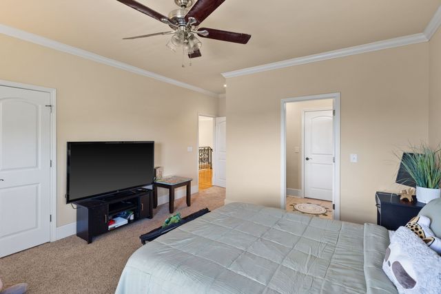 8288 Guthrie Rd, Cross Plains, TN 37049