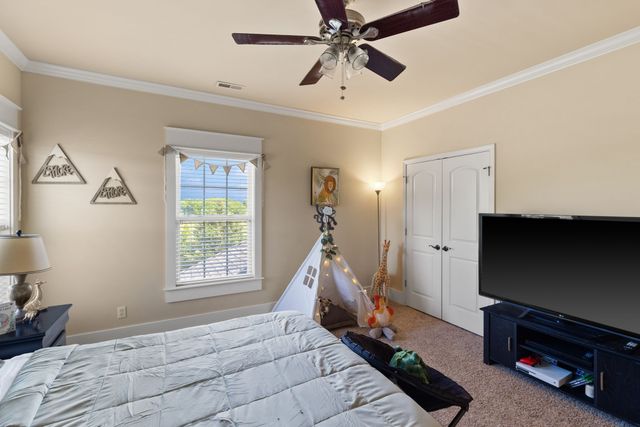 8288 Guthrie Rd, Cross Plains, TN 37049