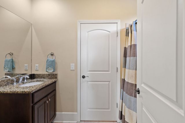 8288 Guthrie Rd, Cross Plains, TN 37049