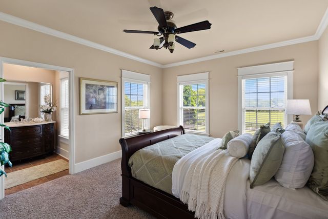 8288 Guthrie Rd, Cross Plains, TN 37049