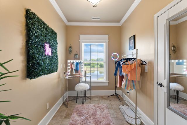 8288 Guthrie Rd, Cross Plains, TN 37049