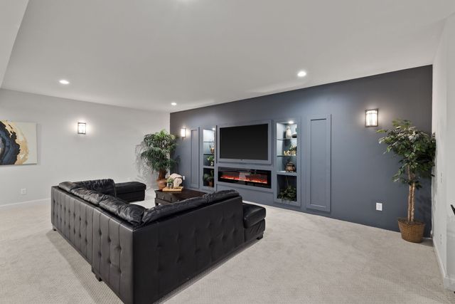 8288 Guthrie Rd, Cross Plains, TN 37049