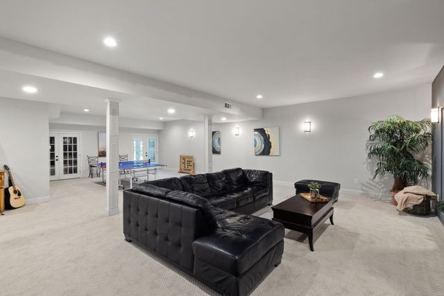 8288 Guthrie Rd, Cross Plains, TN 37049