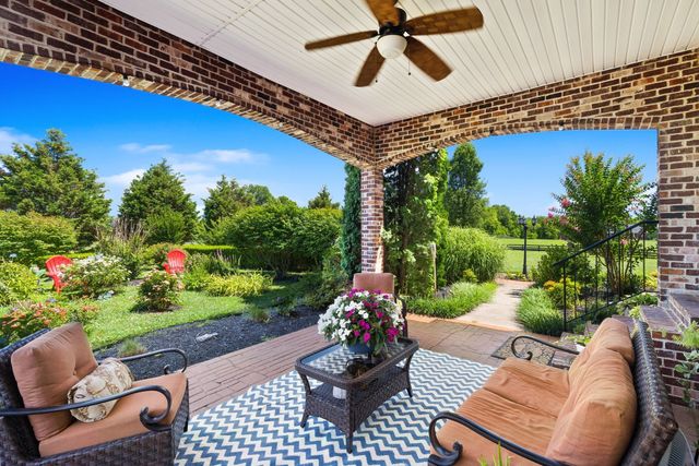 8288 Guthrie Rd, Cross Plains, TN 37049