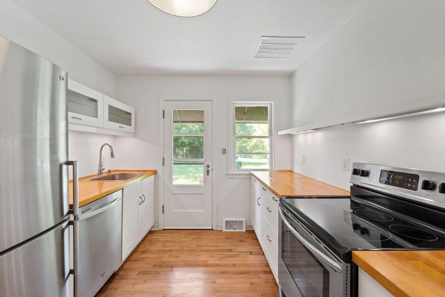 161 E Prospect STREET, Port Washington, WI 53074