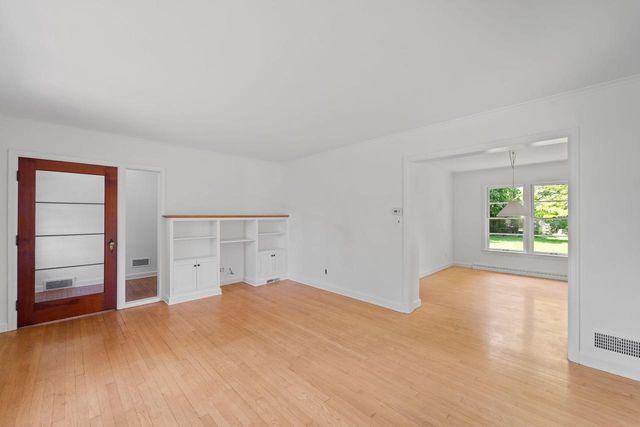 161 E Prospect STREET, Port Washington, WI 53074