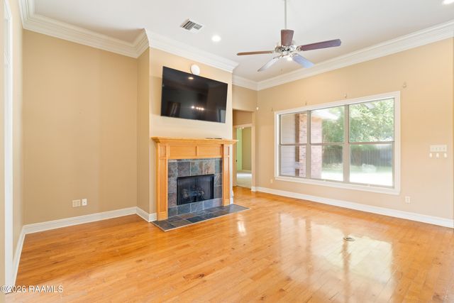 214 Devon Way, Youngsville, LA 70592