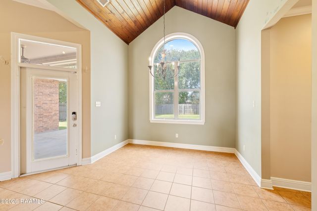 214 Devon Way, Youngsville, LA 70592