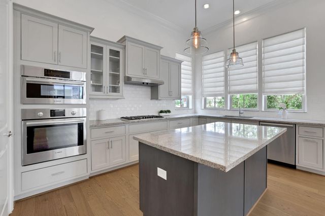 4045 Leeland Street, Houston, TX 77023