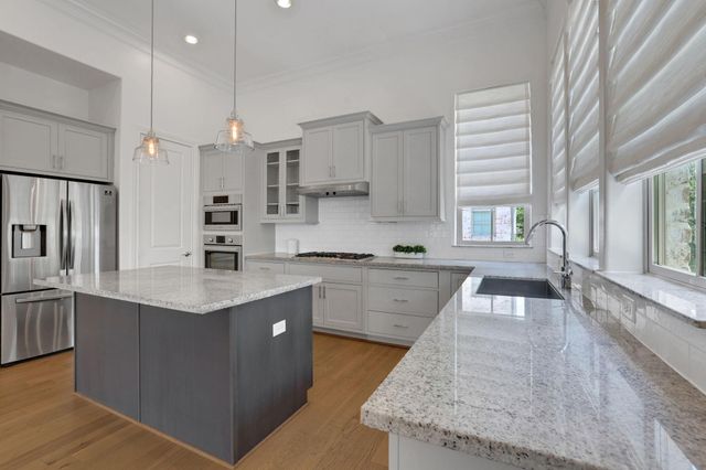 4045 Leeland Street, Houston, TX 77023