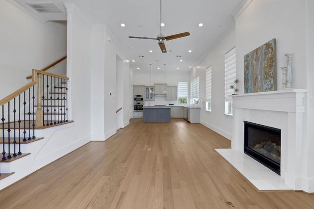 4045 Leeland Street, Houston, TX 77023