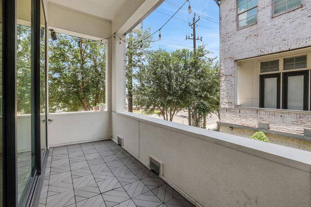 4045 Leeland Street, Houston, TX 77023