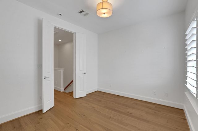 4045 Leeland Street, Houston, TX 77023