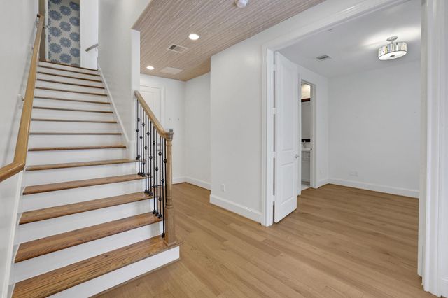 4045 Leeland Street, Houston, TX 77023
