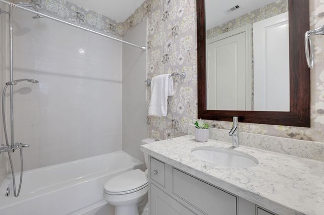 4045 Leeland Street, Houston, TX 77023