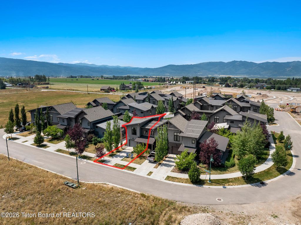 8512 PRONGHORN Trail, Victor, ID 83455 photo 2