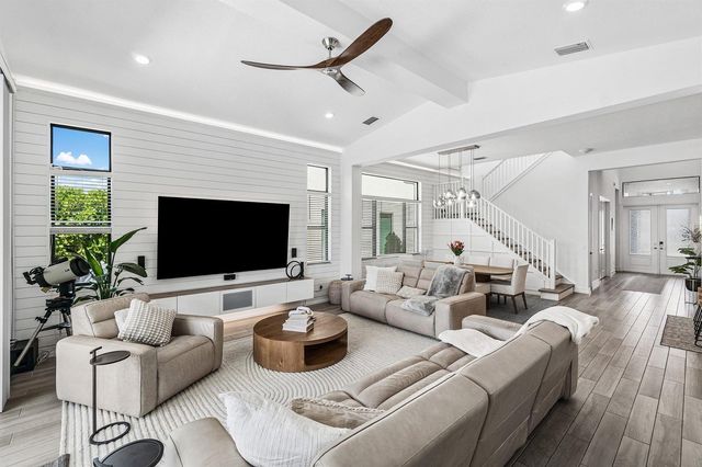 8795 Grand Prix Lane, Boynton Beach, FL 33472