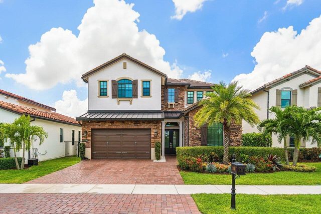 8795 Grand Prix Lane, Boynton Beach, FL 33472