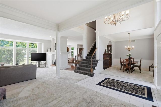 5634 Cottonwood Drive, Shawnee, KS 66216