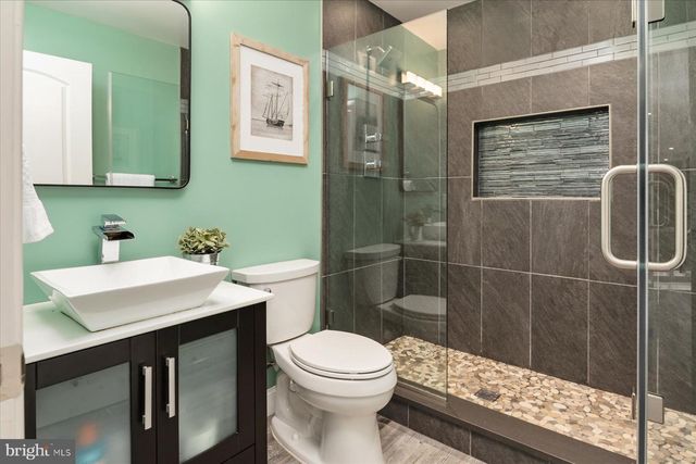 7677 BUSH AVE, Pasadena, MD 21122