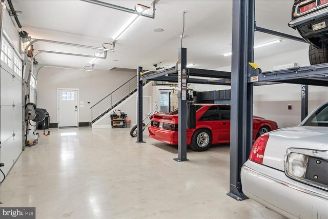 7677 BUSH AVE, Pasadena, MD 21122