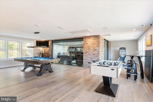 7677 BUSH AVE, Pasadena, MD 21122