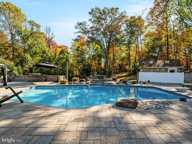 7677 BUSH AVE, Pasadena, MD 21122