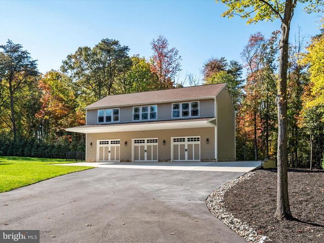 7677 BUSH AVE, Pasadena, MD 21122