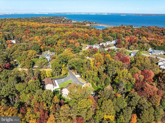 7677 BUSH AVE, Pasadena, MD 21122