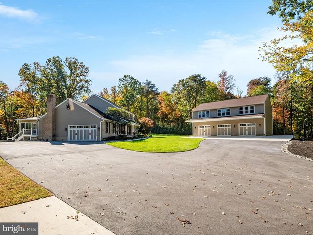 7677 BUSH AVE, Pasadena, MD 21122