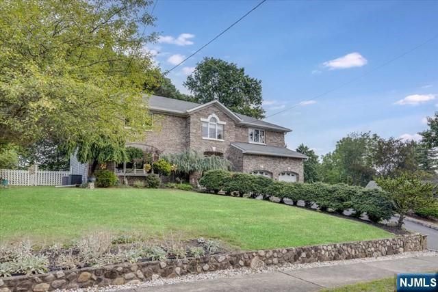 64 Roosevelt Avenue, North Haledon, NJ 07508